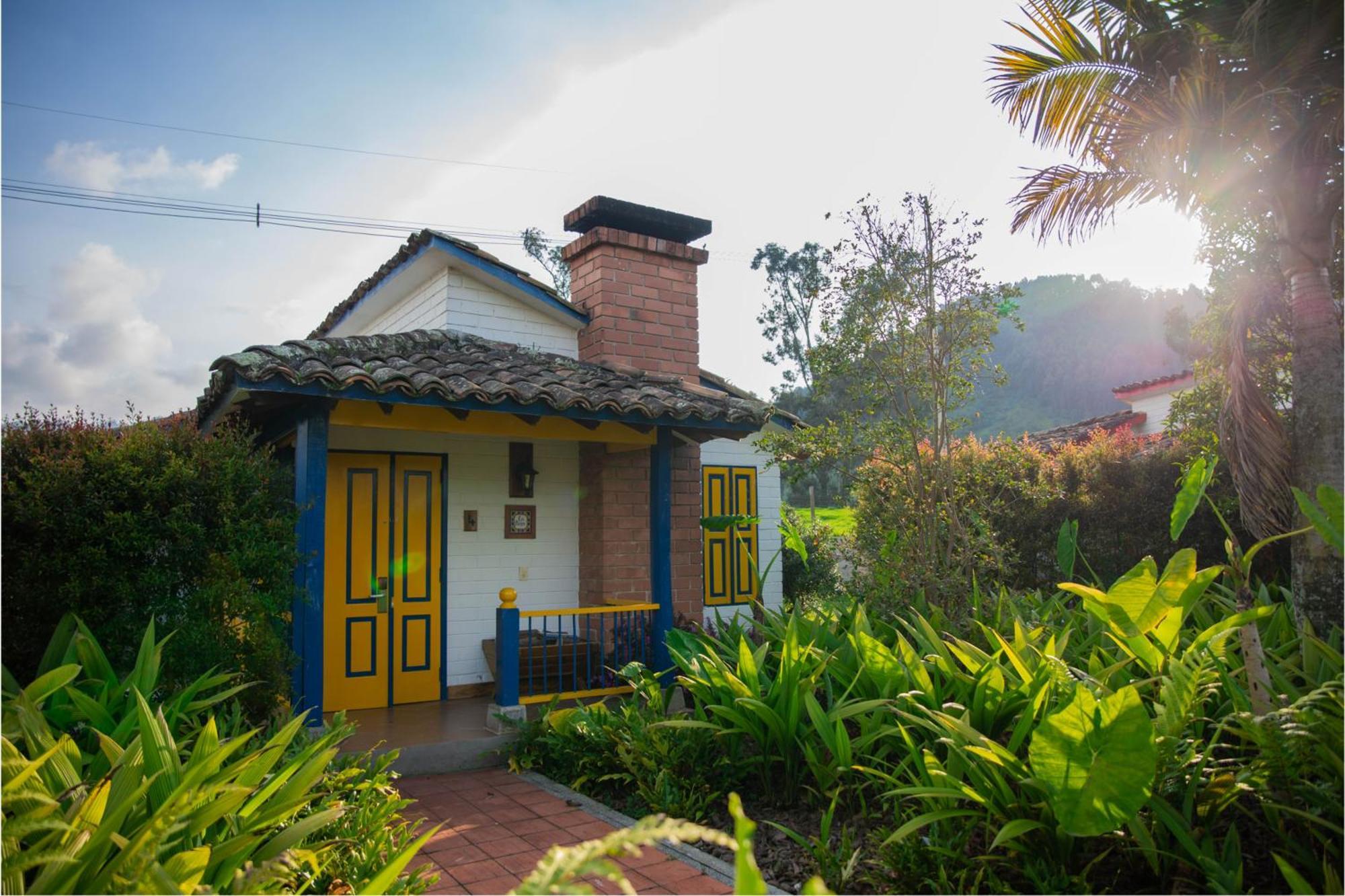 Termales El Otono Ξενοδοχείο La Enea Εξωτερικό φωτογραφία A house in El Peñón